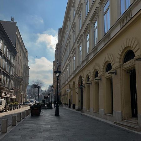 Dolce Vita Basilica บูดาเปสต์ ภายนอก รูปภาพ
